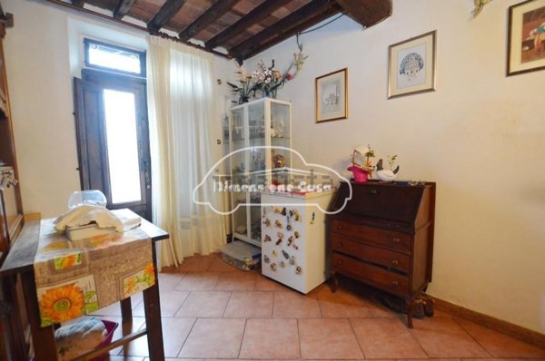 casa indipendente in vendita a Lucca in zona zona Mugnano