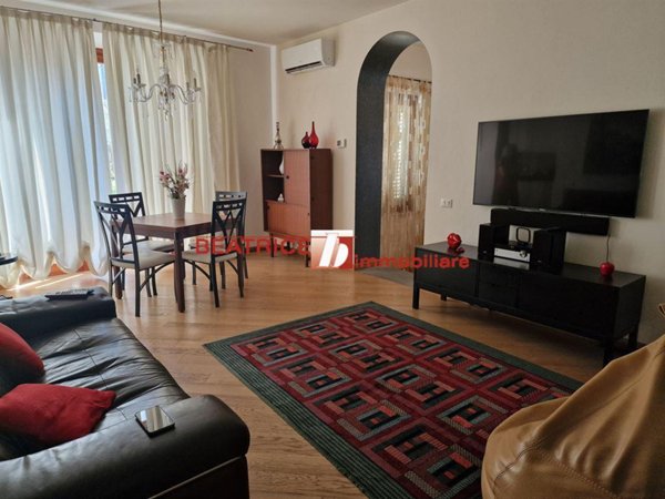 casa indipendente in vendita a Lucca