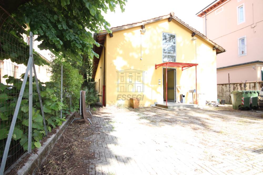 ufficio in vendita a Lucca in zona Sant'Anna