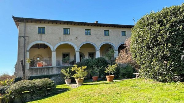 villa in vendita a Lucca in zona Mutigliano