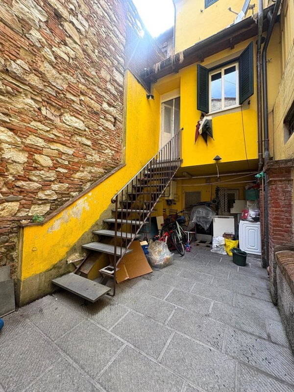appartamento in vendita a Lucca in zona zona San Marco