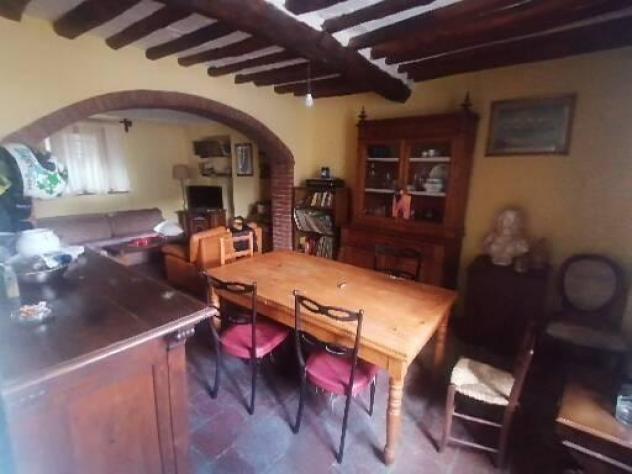 casa indipendente in vendita a Lucca in zona Centro Città