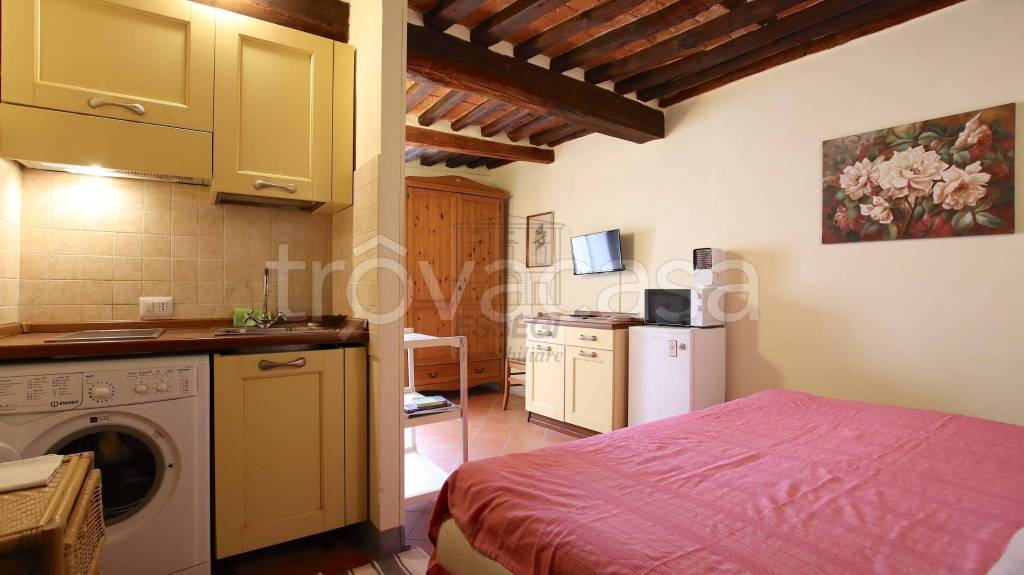 appartamento in vendita a Lucca in zona Centro Città