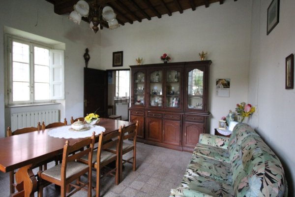 casa indipendente in vendita a Lucca in zona Monte San Quirico