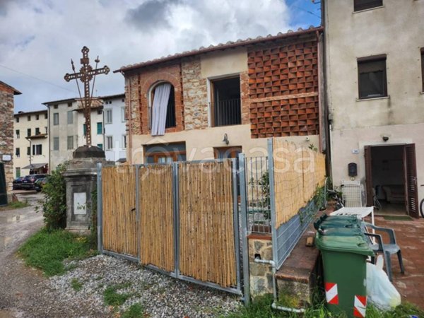 casa semindipendente in vendita a Lucca in zona Sant'Anna