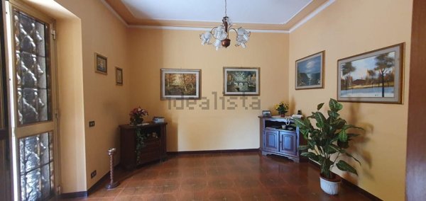 casa indipendente in vendita a Lucca