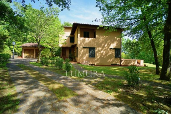 casa indipendente in vendita a Lucca in zona Monte San Quirico