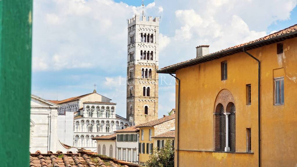 appartamento in vendita a Lucca in zona Centro Città