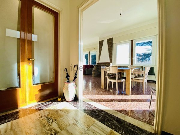 casa indipendente in vendita a Lucca in zona zona San Marco