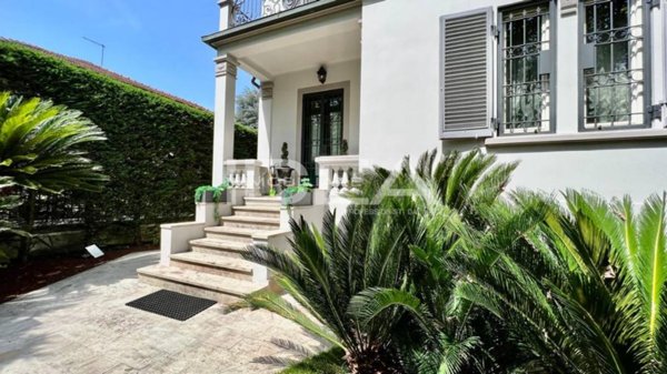 casa indipendente in vendita a Lucca in zona Sant'Anna
