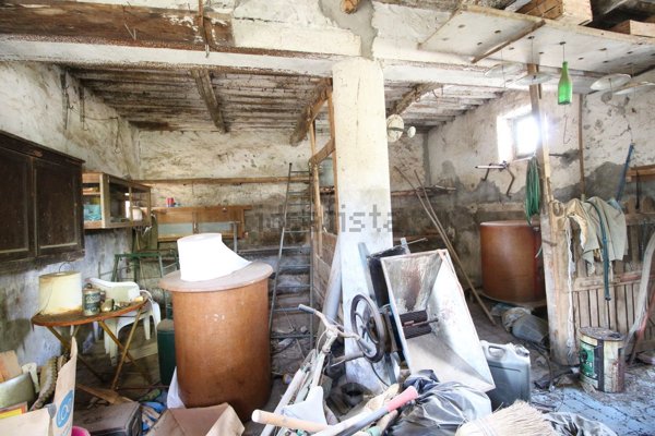 appartamento in vendita a Lucca in zona San Lorenzo a Vaccoli