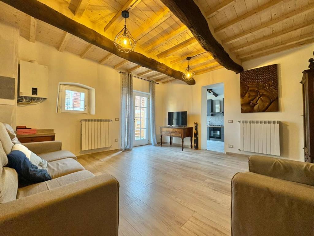 casa indipendente in vendita a Lucca in zona Sant'Anna