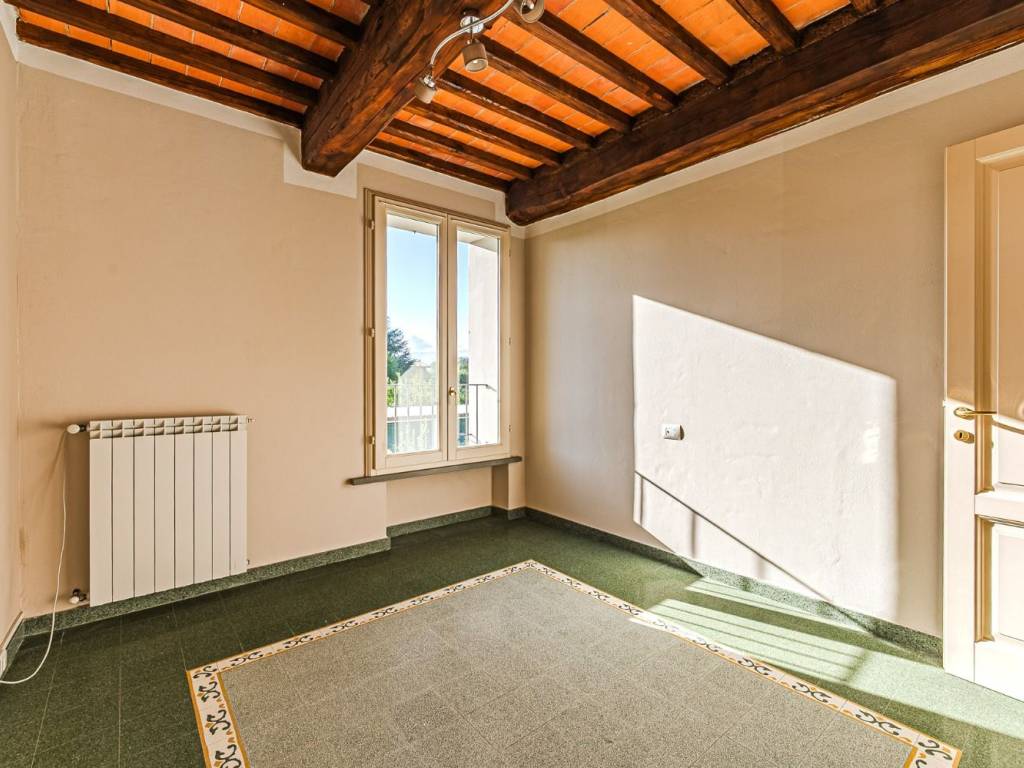 appartamento in vendita a Lucca in zona Picciorana