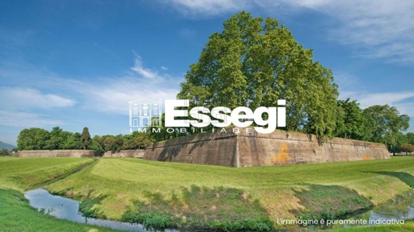 appartamento in vendita a Lucca in zona Centro Città