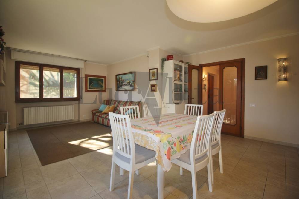 appartamento in vendita a Lucca in zona zona Arancio