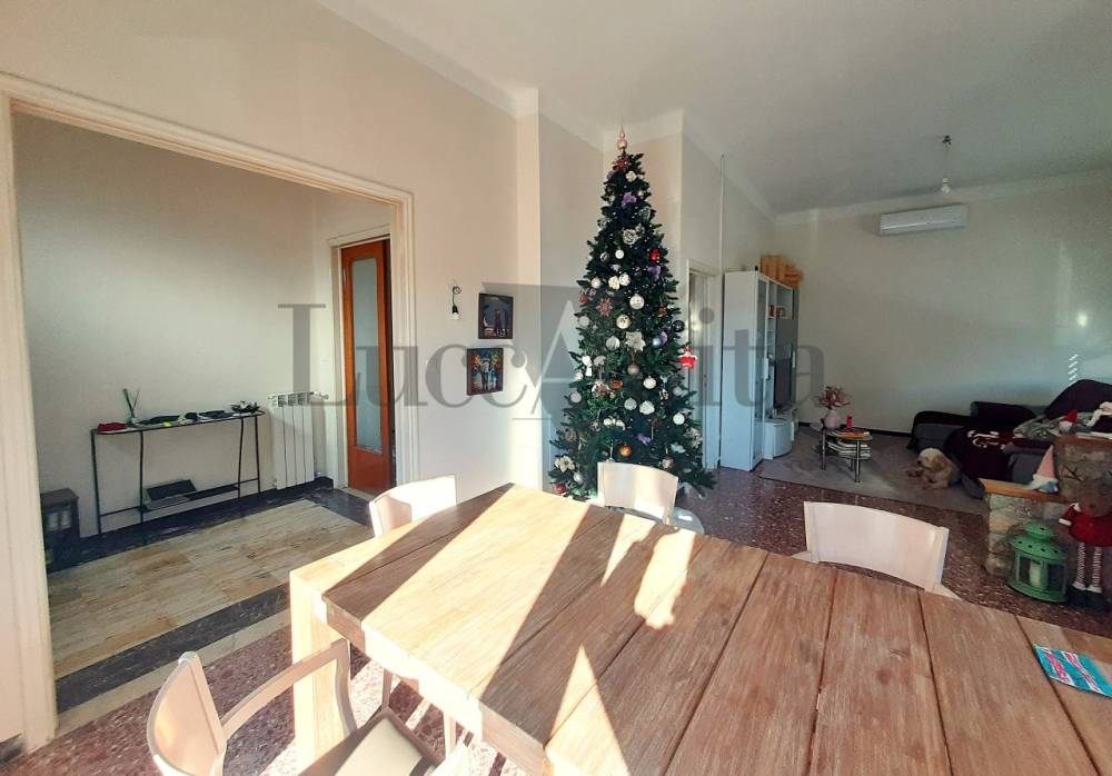 casa indipendente in vendita a Lucca in zona zona Arancio