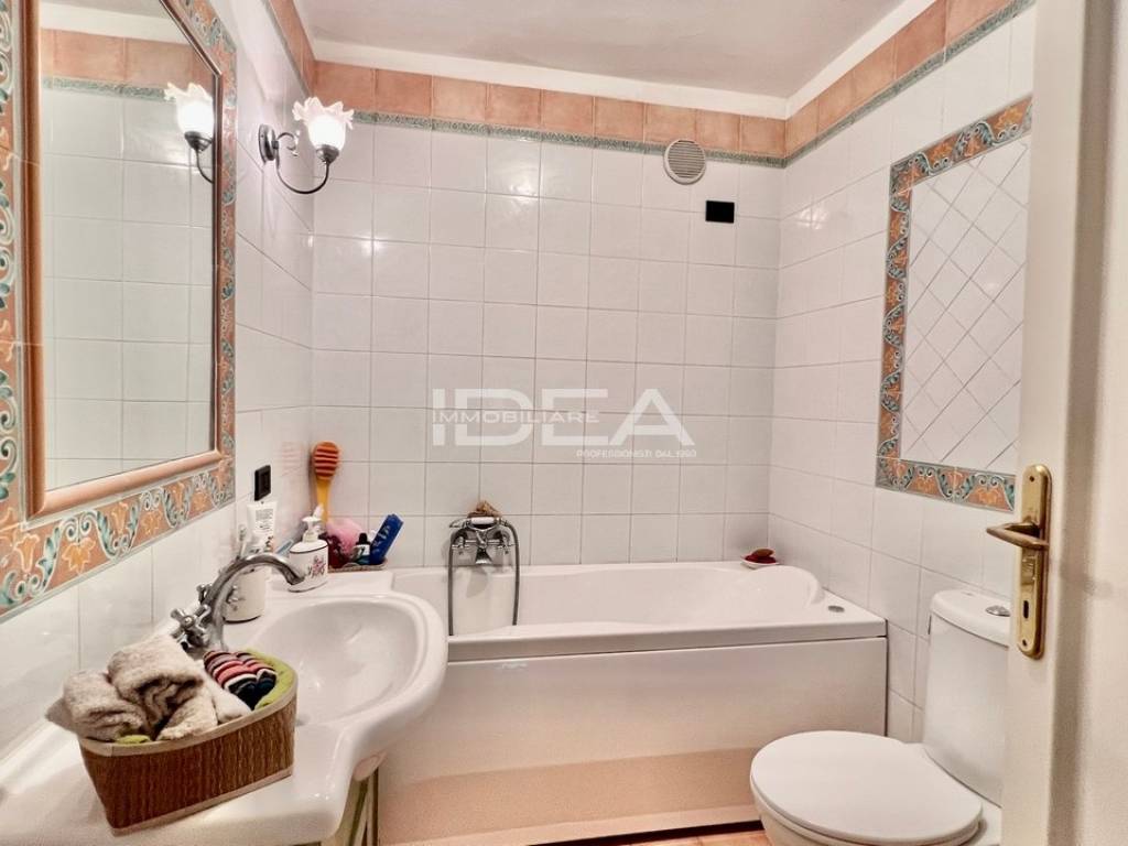 casa indipendente in vendita a Lucca in zona Ponte San Pietro