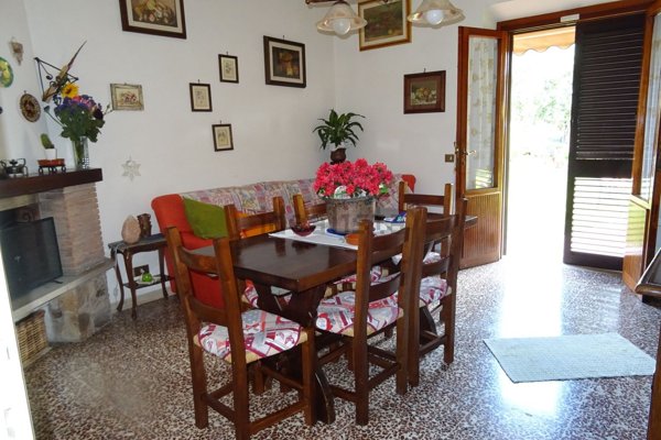 casa indipendente in vendita a Lucca in zona Centro Città