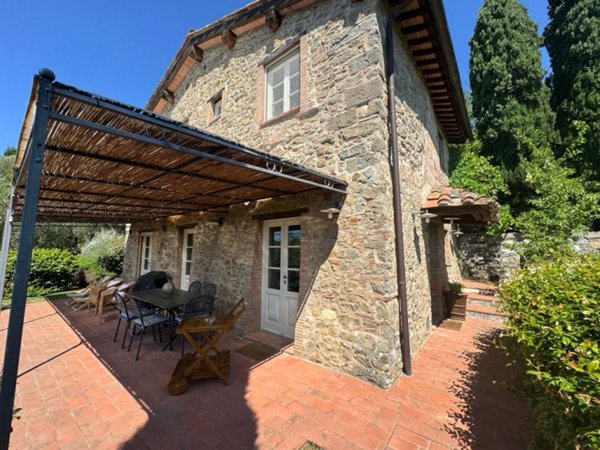 casa indipendente in vendita a Lucca in zona Torre