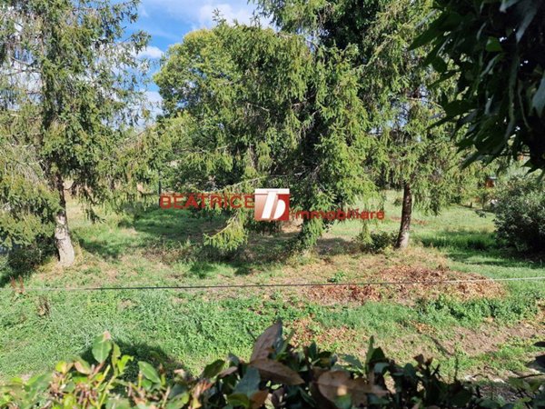 casa indipendente in vendita a Lucca in zona Mutigliano