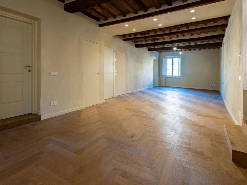 appartamento in vendita a Lucca in zona Centro Città