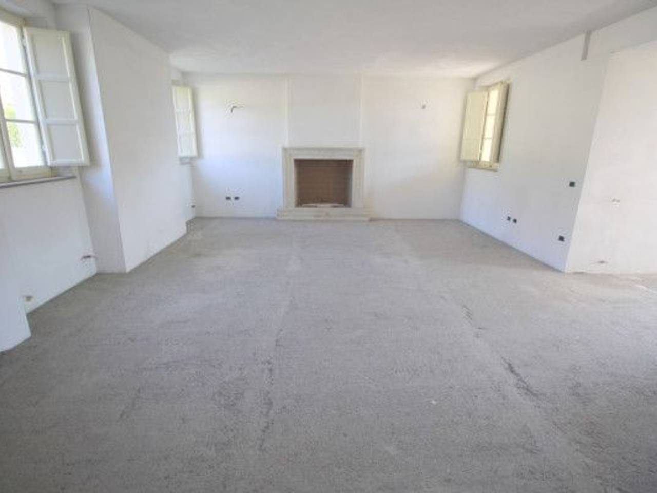 casa indipendente in vendita a Lucca in zona Monte San Quirico
