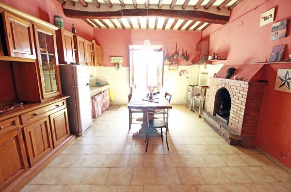 casa indipendente in vendita a Lucca in zona zona Sorbano