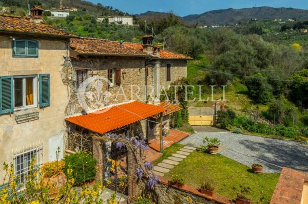 casa indipendente in vendita a Lucca in zona zona San Marco