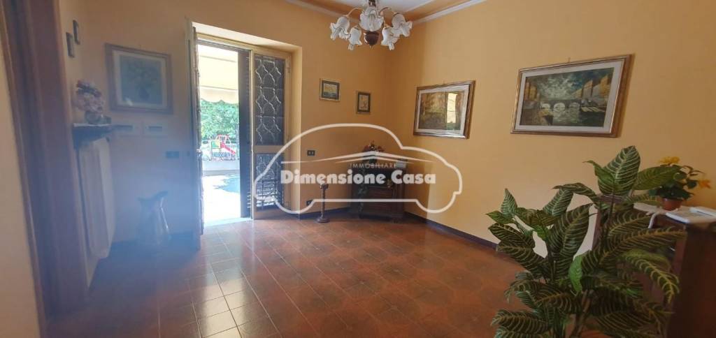 casa indipendente in vendita a Lucca in zona Ponte San Pietro