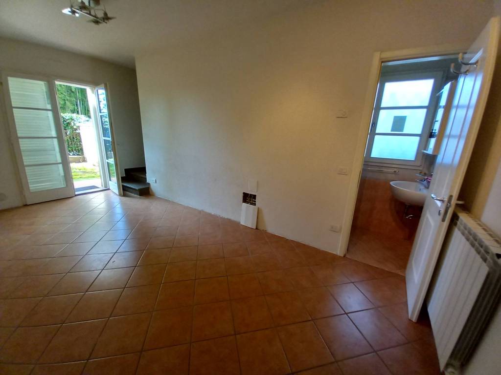casa indipendente in vendita a Lucca in zona zona SS. Annunziata
