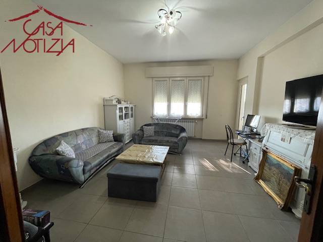 appartamento in vendita a Lucca in zona zona SS. Annunziata