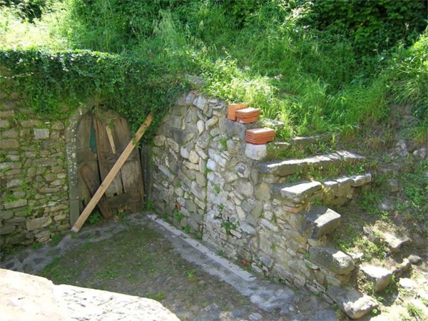 casa indipendente in vendita a Lucca in zona Pieve di Brancoli
