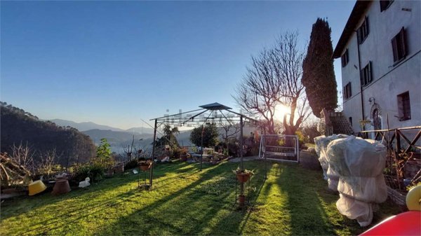 casa indipendente in vendita a Lucca in zona Pieve di Brancoli
