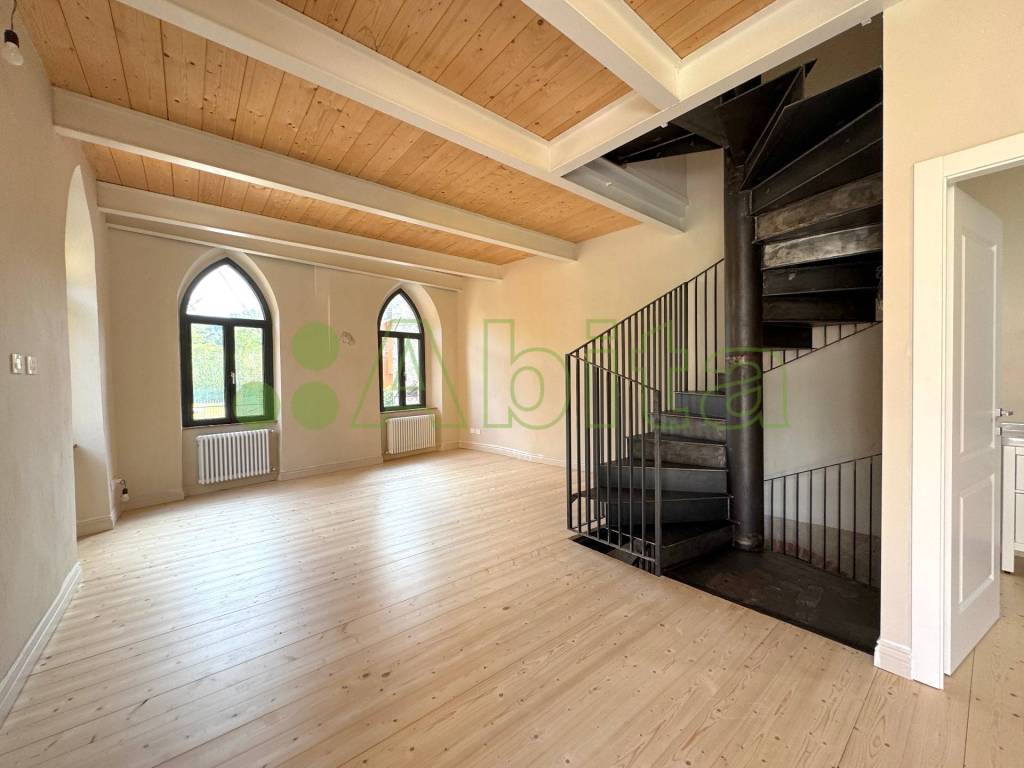 casa indipendente in vendita a Lucca in zona Ponte a Moriano