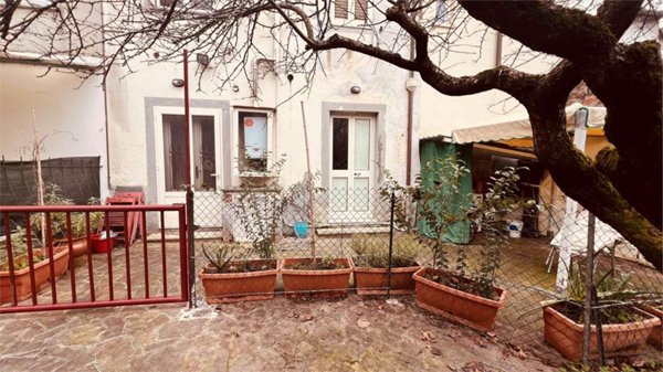 appartamento in vendita a Lucca in zona Nave