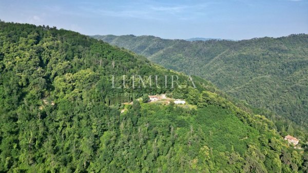 casale in vendita a Lucca in zona Ponte a Moriano