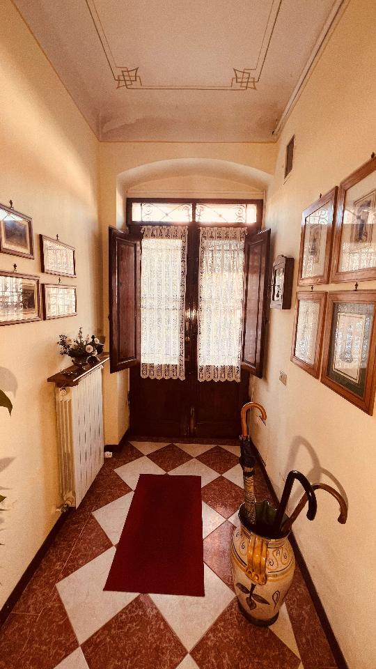 casa indipendente in vendita a Lucca in zona Mutigliano