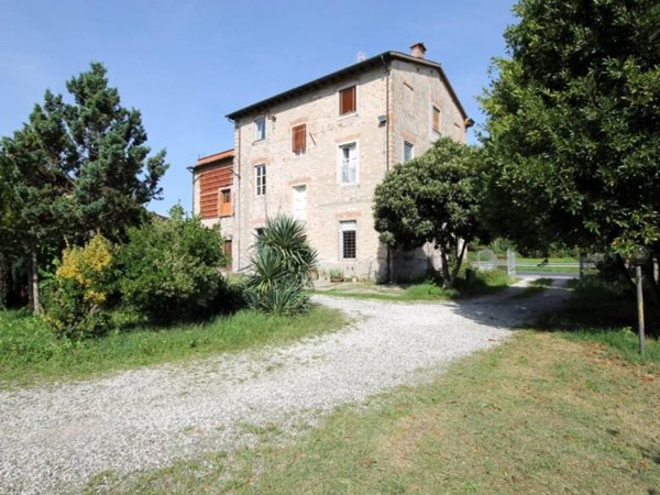 casa indipendente in vendita a Lucca in zona Sant'Alessio