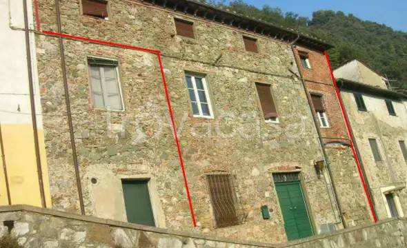 appartamento in vendita a Lucca in zona Vinchiana