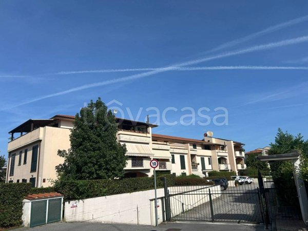 casa indipendente in vendita a Lucca in zona zona San Marco