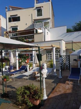 casa indipendente in vendita a Lucca in zona Sant'Anna