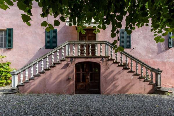 casa indipendente in vendita a Lucca in zona Cerasomma