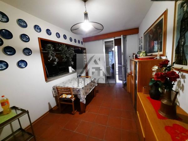 villa in vendita a Lucca in zona Massa Pisana