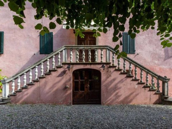 casa indipendente in vendita a Lucca in zona Fagnano