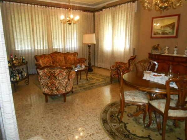 casa indipendente in vendita a Lucca in zona Ponte San Pietro