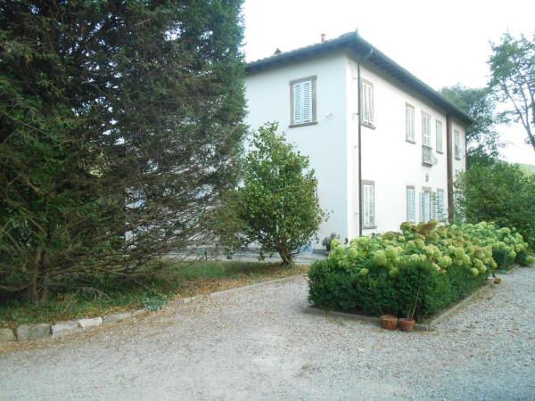 casa indipendente in vendita a Lucca in zona San Lorenzo a Vaccoli