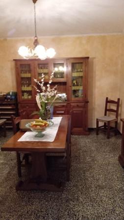 casa indipendente in vendita a Lucca in zona Ciciana