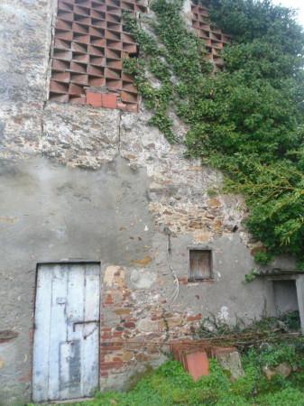 casa indipendente in vendita a Lucca in zona Nave