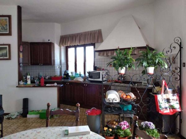 casa indipendente in vendita a Lucca in zona Monte San Quirico