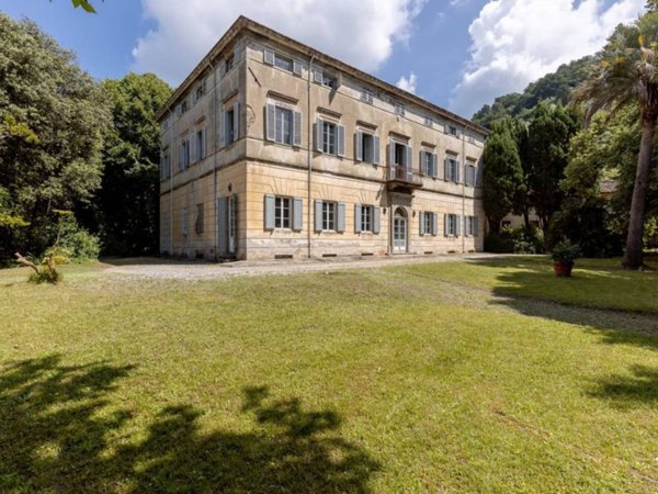 casa indipendente in vendita a Lucca in zona Mastiano